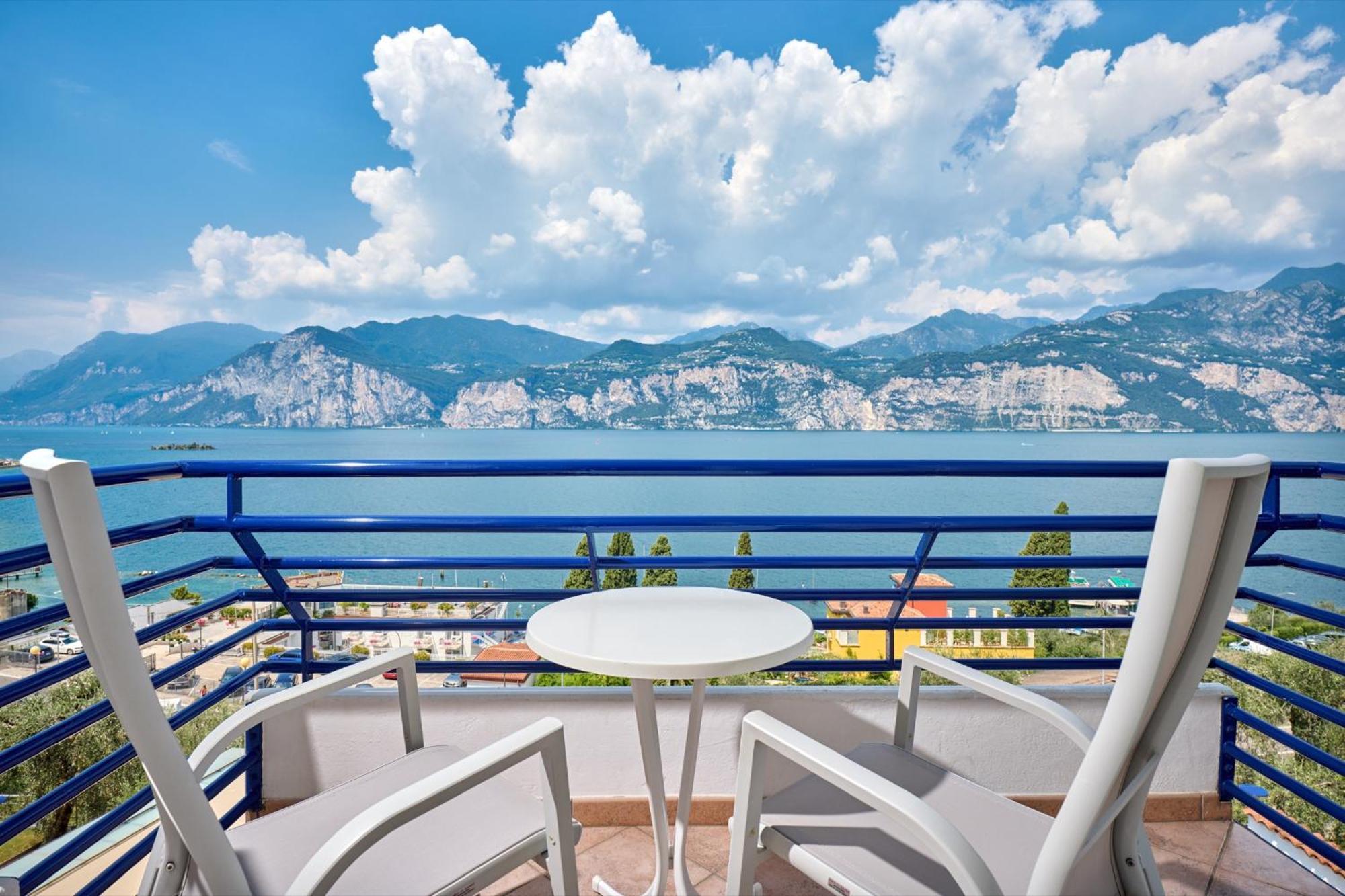 Hotel Capri Malcesine Eksteriør billede