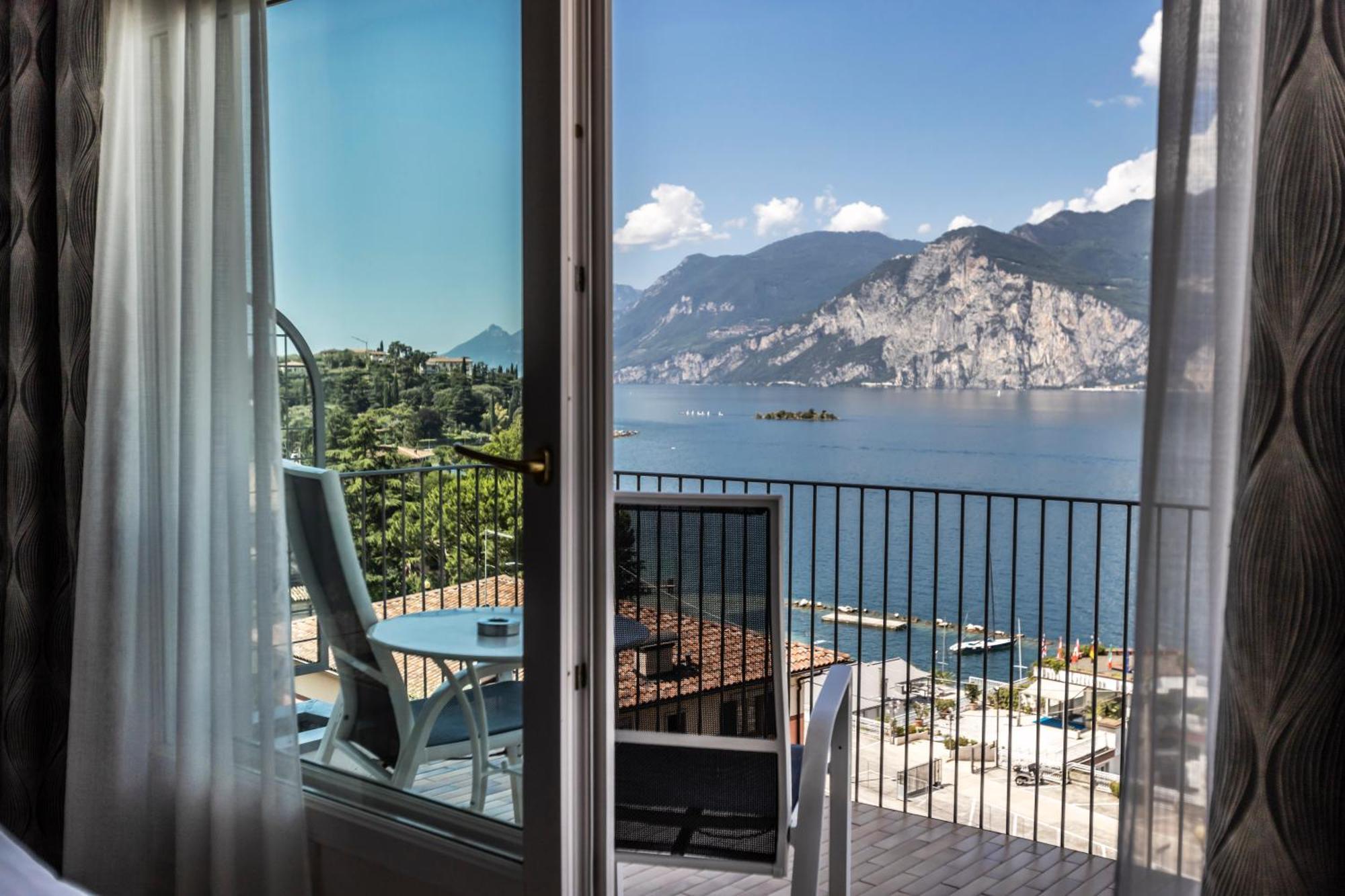 Hotel Capri Malcesine Eksteriør billede