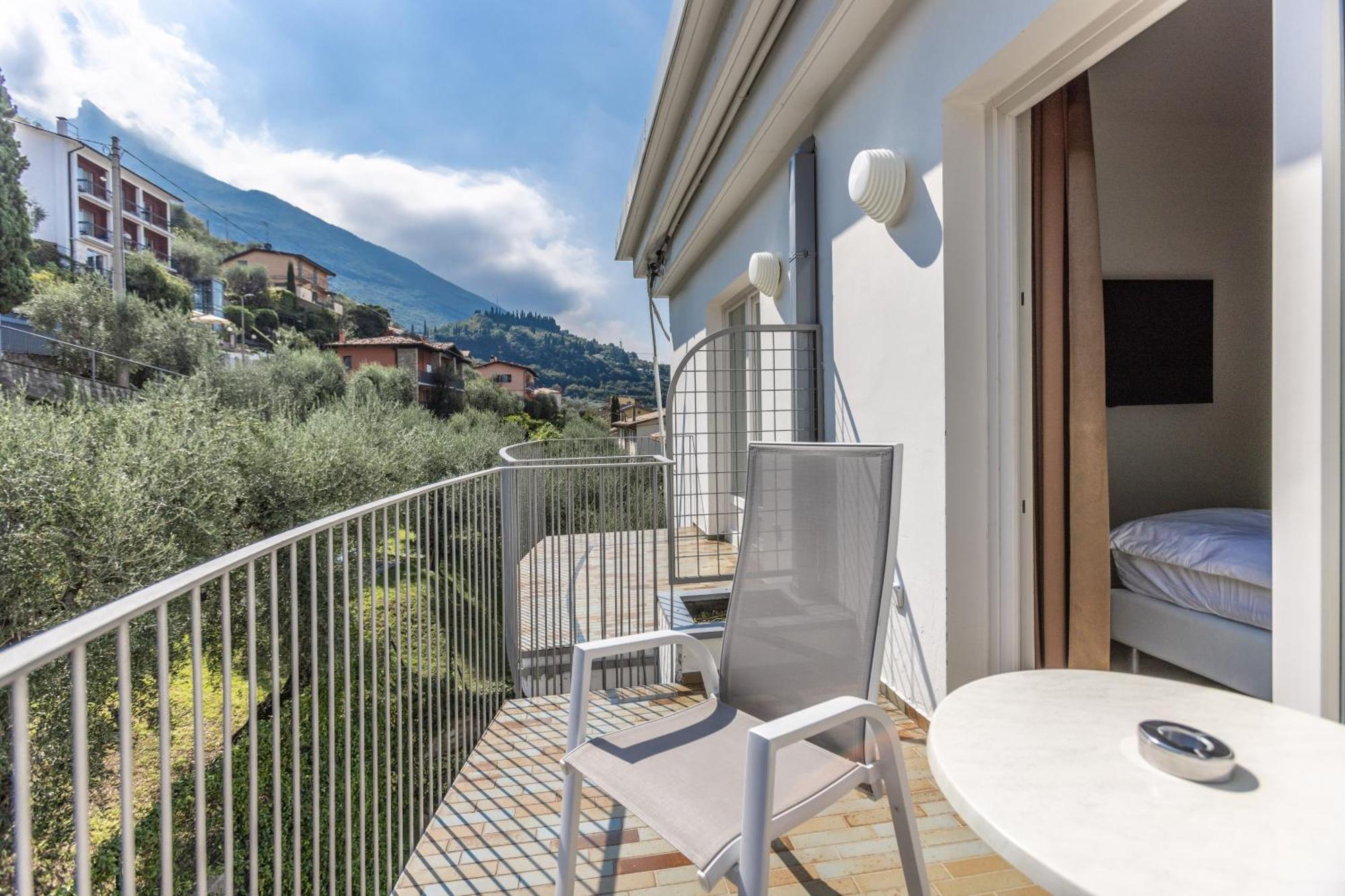 Hotel Capri Malcesine Eksteriør billede