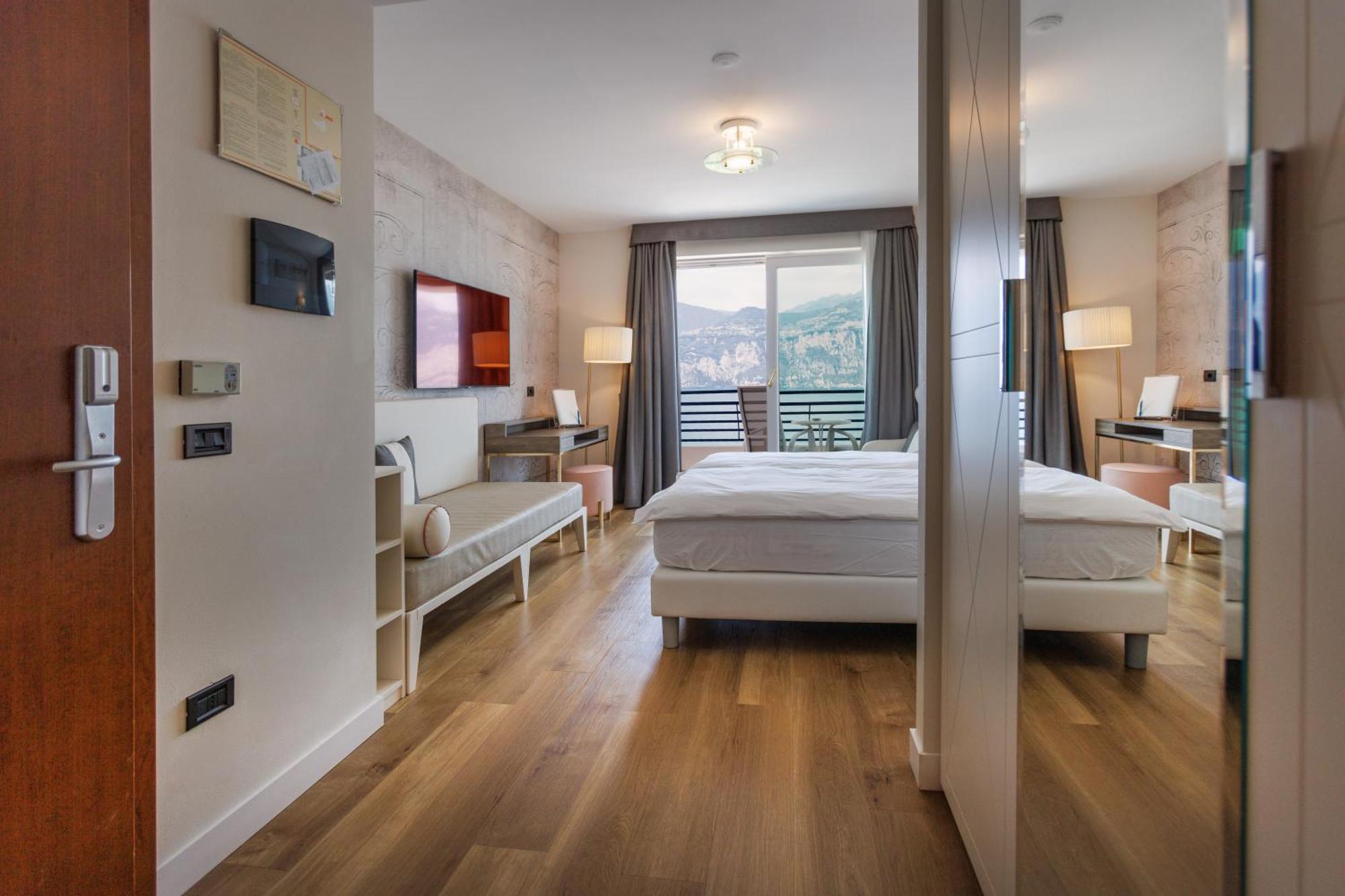 Hotel Capri Malcesine Eksteriør billede