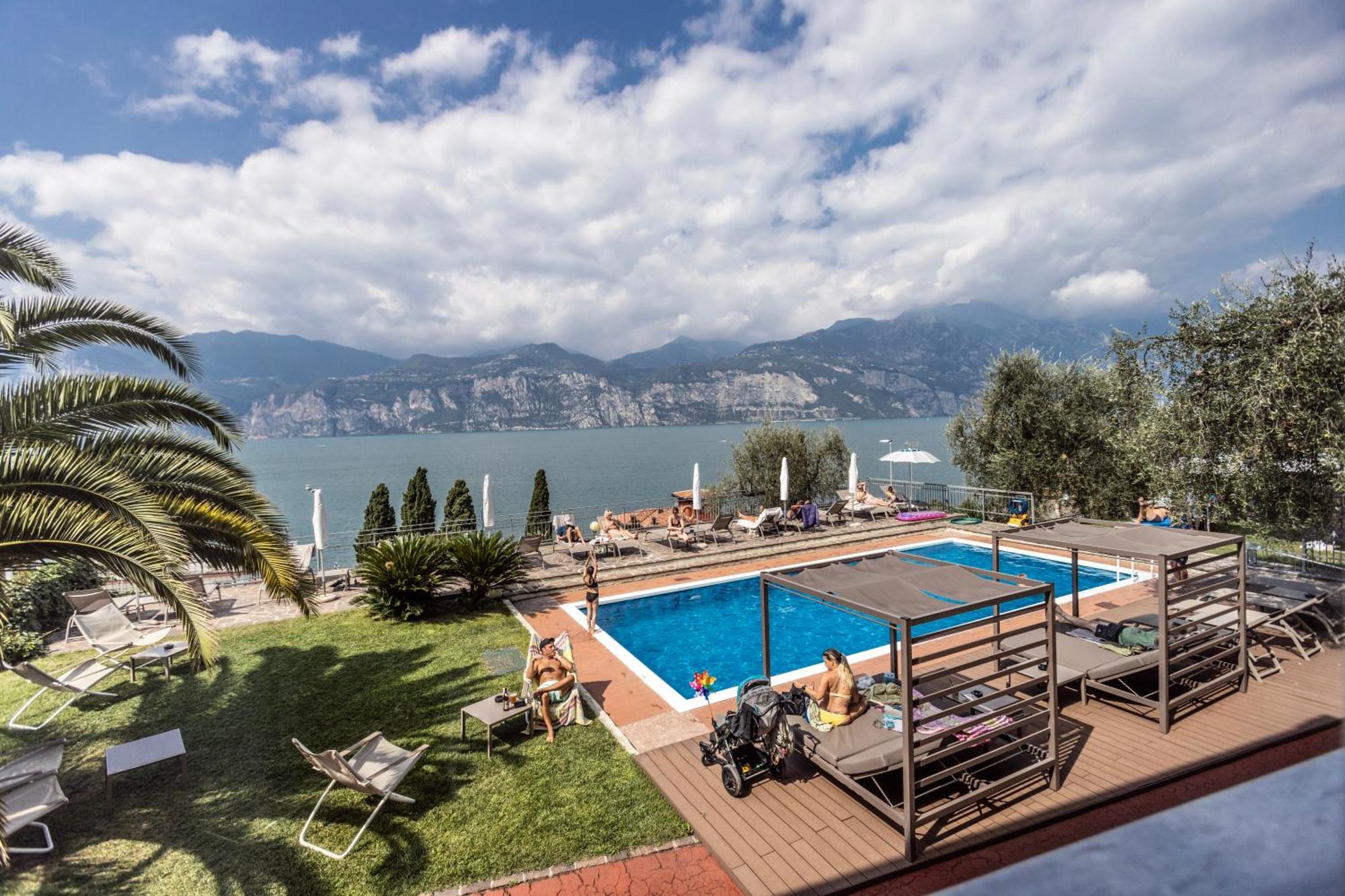 Hotel Capri Malcesine Eksteriør billede