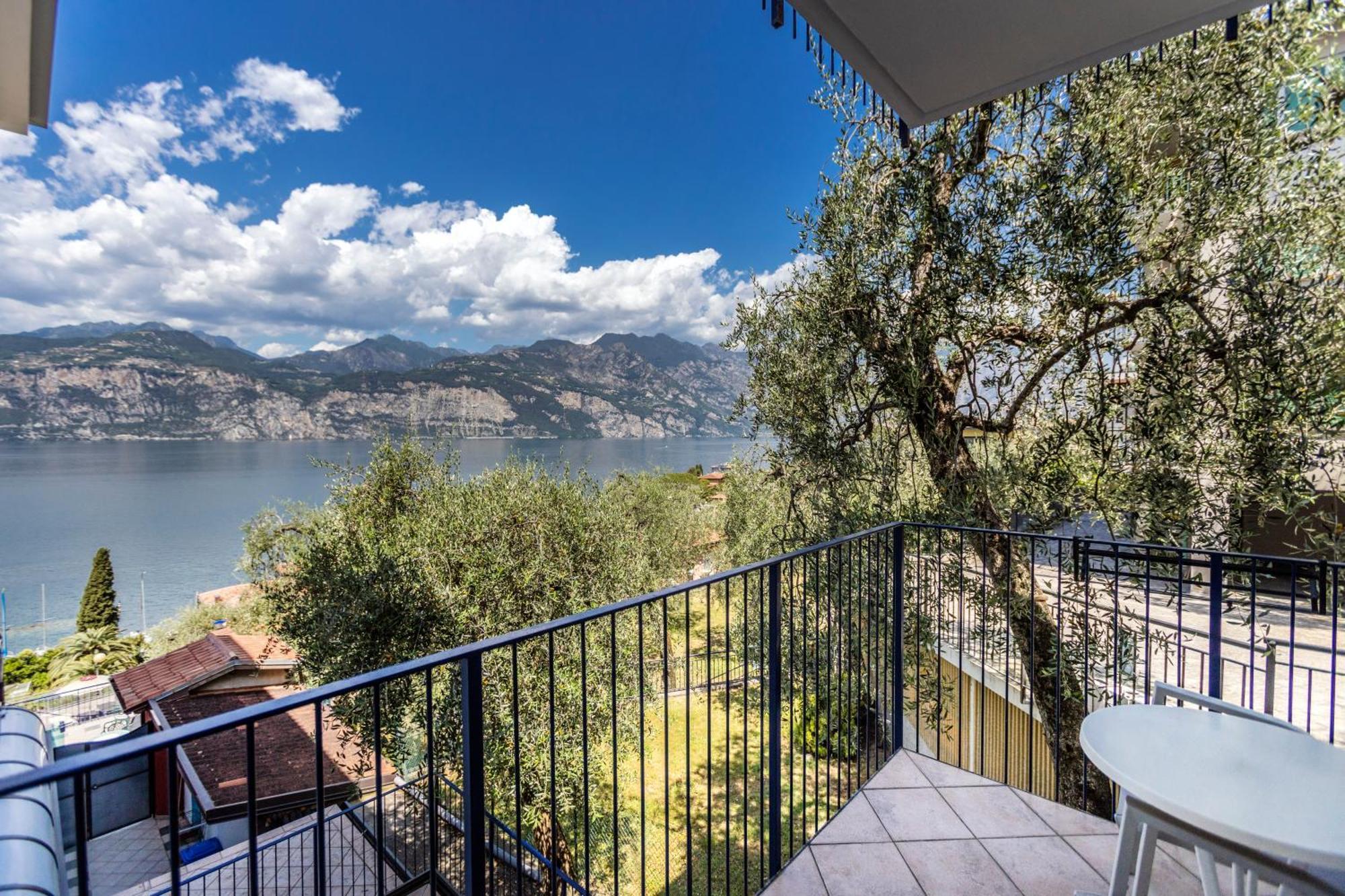 Hotel Capri Malcesine Eksteriør billede